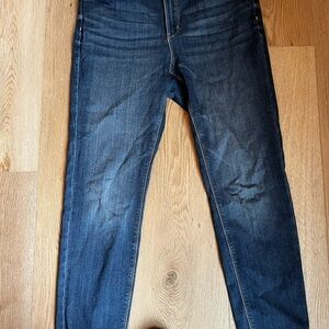 Reitmans Women's Straight Leg Jeans in Dark Blue Wash